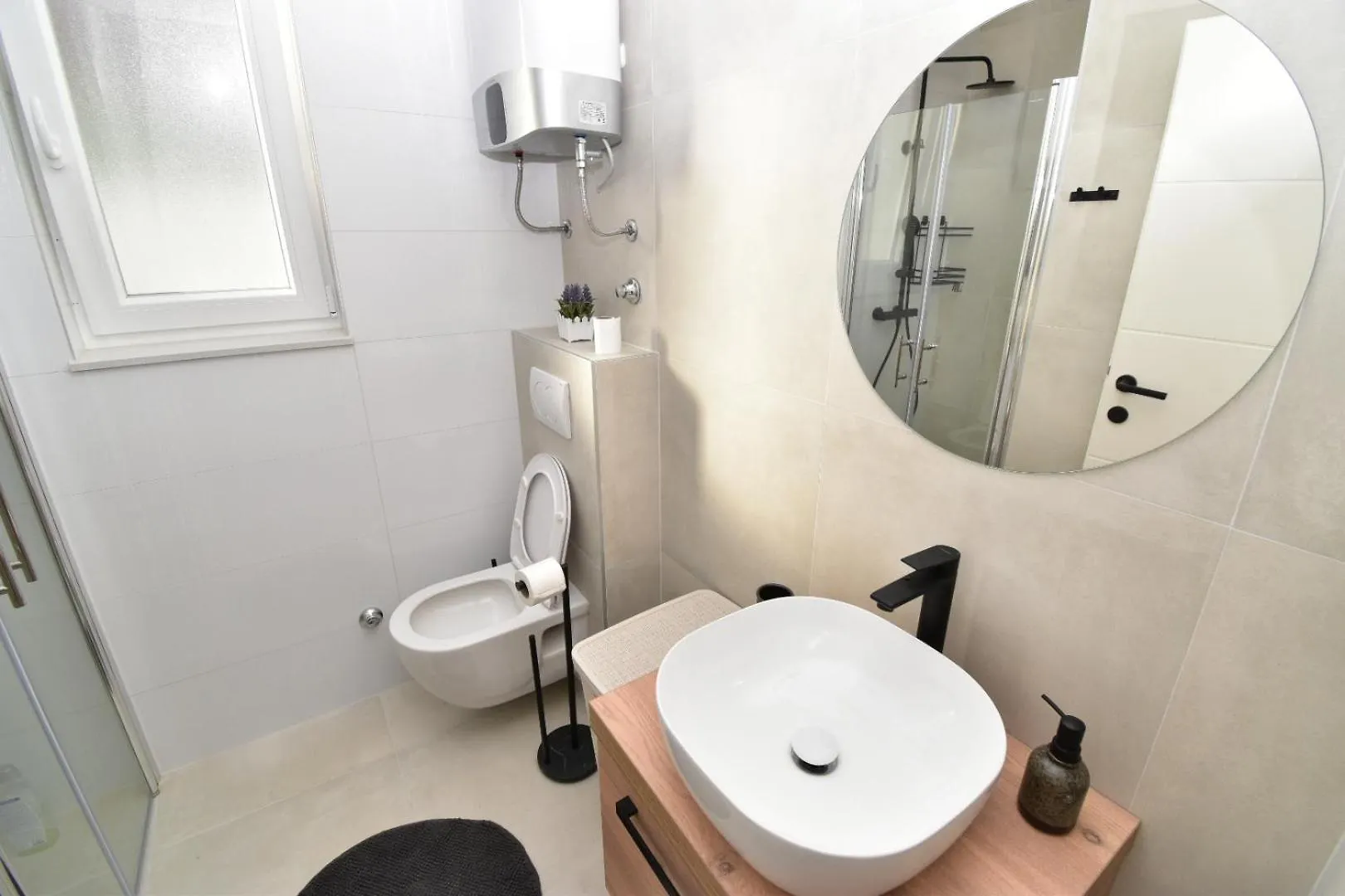 Kuca Za Odmor Villa Bosa Crno